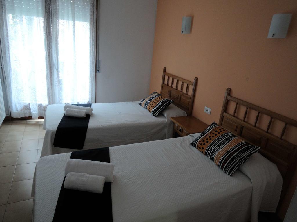 Hostal La Marina Platja d'Aro Szoba fotó